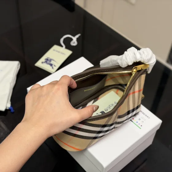 Burberry Vintage Check Crossbody Bag Beige/Coklat Check Crossbody