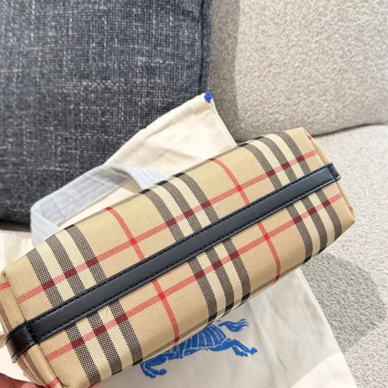 Burberry Vintage Check Crossbody Tote Bag Beige Tote Bag