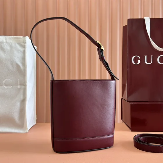 Gucci Gucci Horsebit Soft Small Shoulder Bag Burgundy Shoulder Bag
