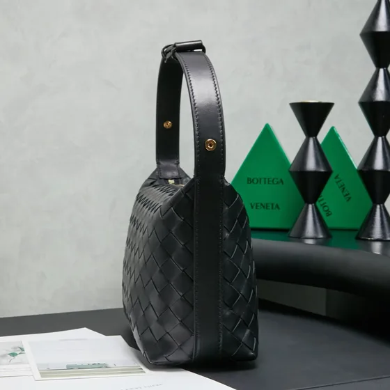 Bottega Veneta Traveller Hobo Nero Hobo