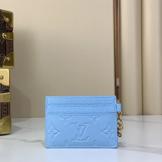 Louis Vuitton Lv Charm Card Holder Light Синий Card Holder