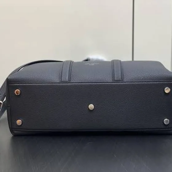 Louis Vuitton Georges Tote Sort preget skinn 41x29x14cm business