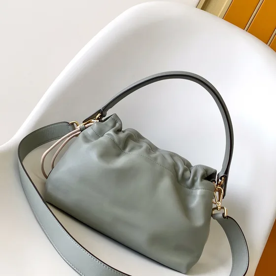 Fendi Peekaboo Soft Bag Light Grön Axelväska