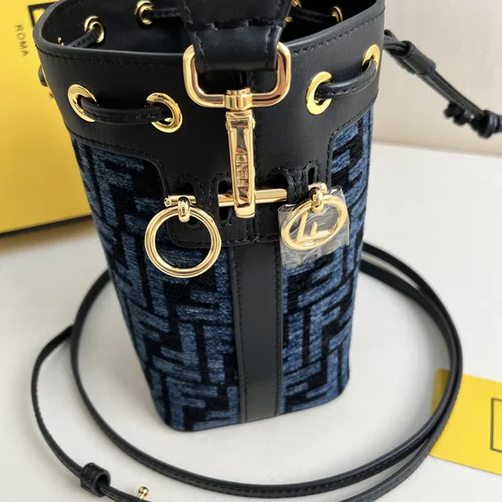Fendi Mon Trésor Mini Bolsa balde Dark Azul Denim 12*18*10 Crossbody