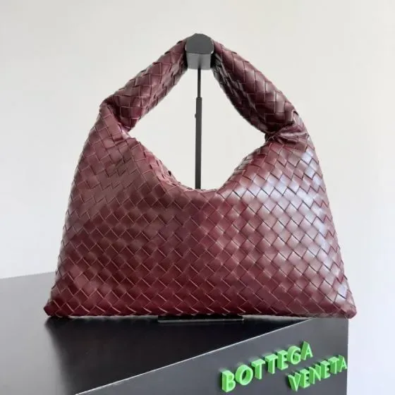 Bottega Veneta Small Hop Shoulder Bag Burgundy Shoulder Bag