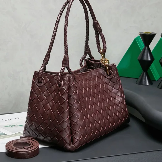 Bottega Veneta Parachute Shoulder Bag Burgundy Shoulder Bag