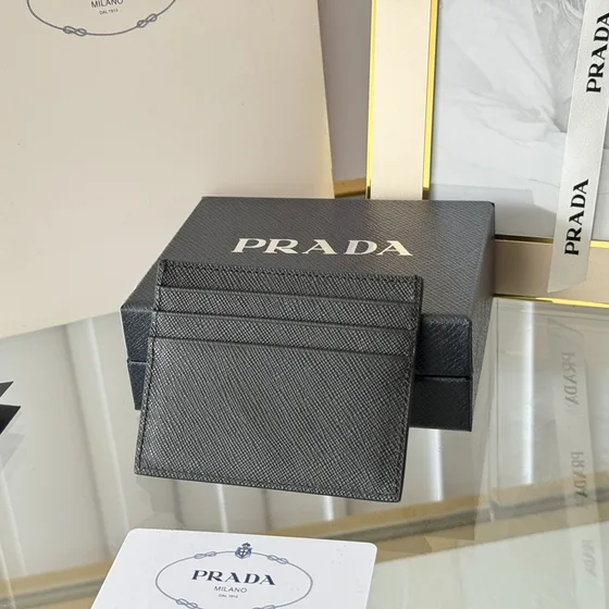 Prada Saffiano Cuir Card Holder Noir Card Holder