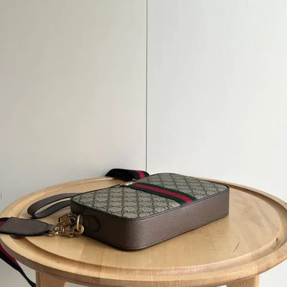 Gucci Camera bag Beige Ebony GG Supreme crossbody