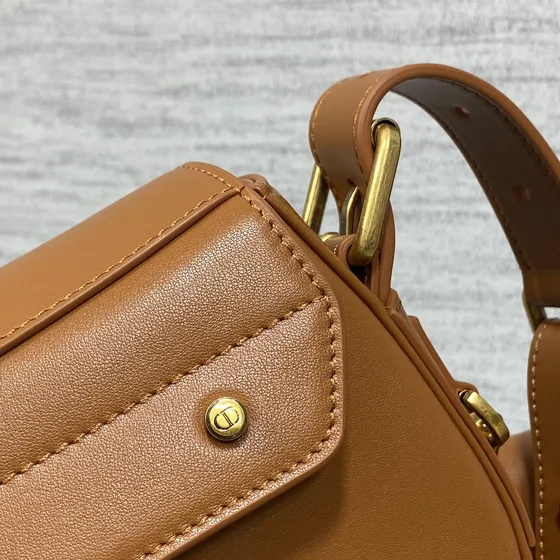 Dior Saddle Bag With Strap Camel Коричневый Crossbody