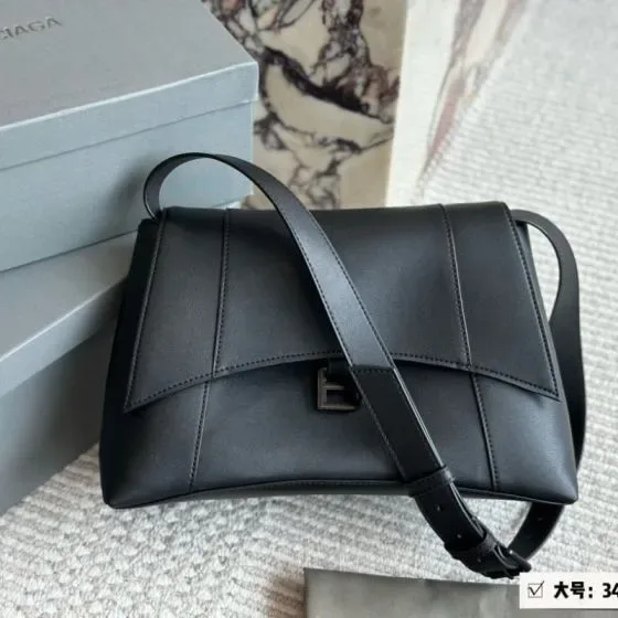 Balenciaga Hourglass Messenger Bag Black 34cm Shoulder Bag