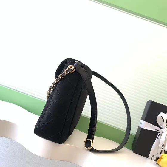 Chanel Quilted Ruskind Flap Hobo Sort Hobo