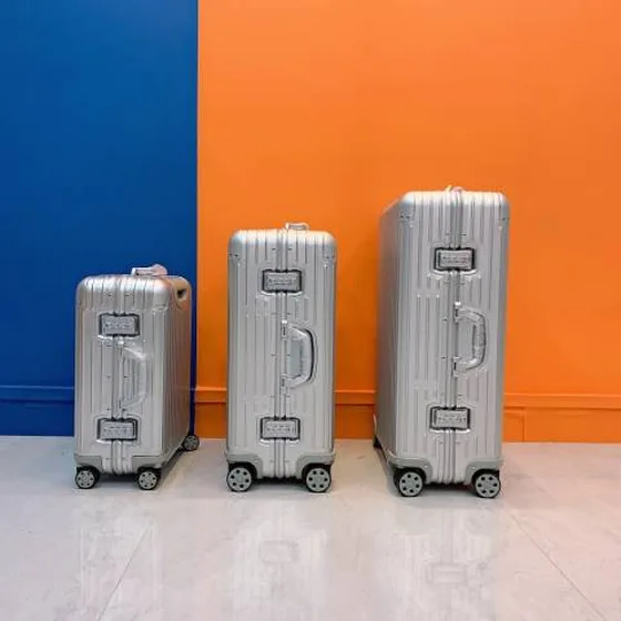 Rimowa mala Prateado travel