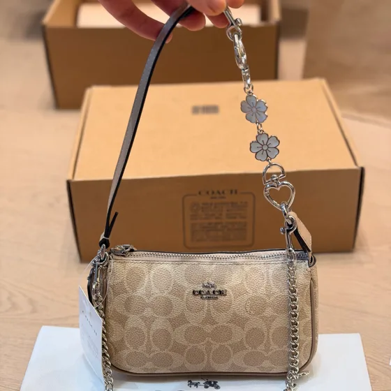 Coach Nolita 19 In Signature Lærred Khaki Skuldertaske
