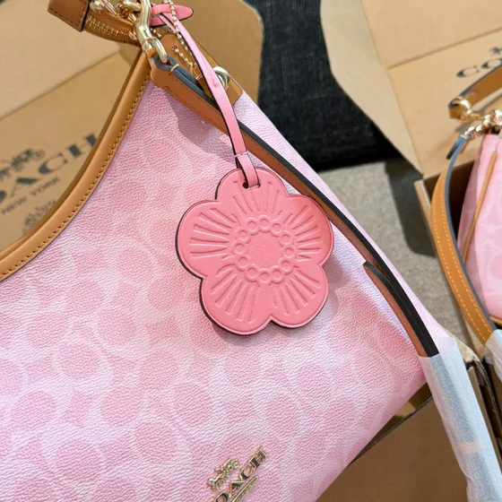 Coach Laurel Bolsa de ombro In Signature Lona Powder Rosa Bolsa de ombro