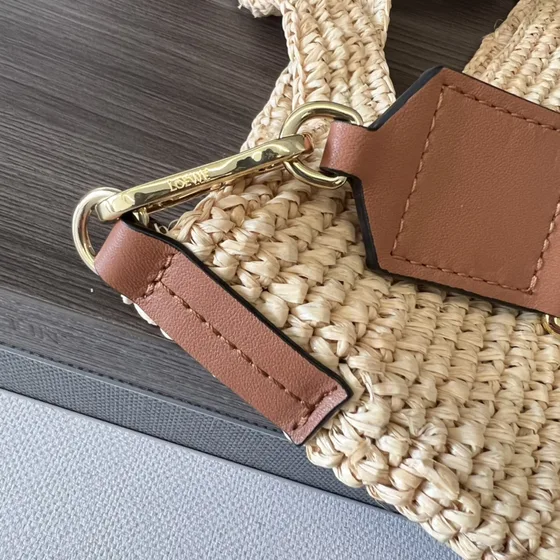 Loewe Raffia Shouder Bag With Anagram Logo Strap Natural Beige/Tan Shoulder Bag/Crossbody