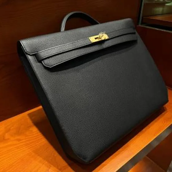 Hermes Kelly Depeches Preto business