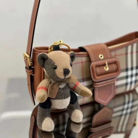 Burberry Vintage Check Sling Shoulder Bag Archive Beige Briar Brown Shoulder Bag