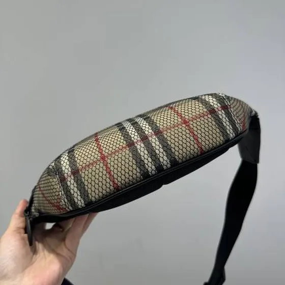 Burberry Beige Sort Check 31x16x7 5cm casual