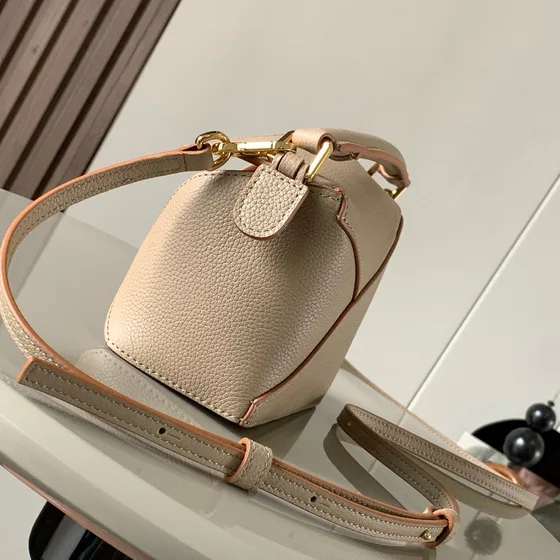 Loewe Puzzle Edge Mini Bag Beige 18*7.5*12 Crossbody
