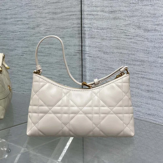 Dior Miss Caro Mini Hobo Bag With Chain Bianco Hobo