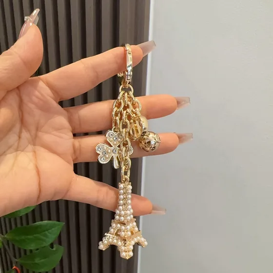 Dior Eiffel Tower Clover Charm Key Holder Dorado/Plateado Estuche