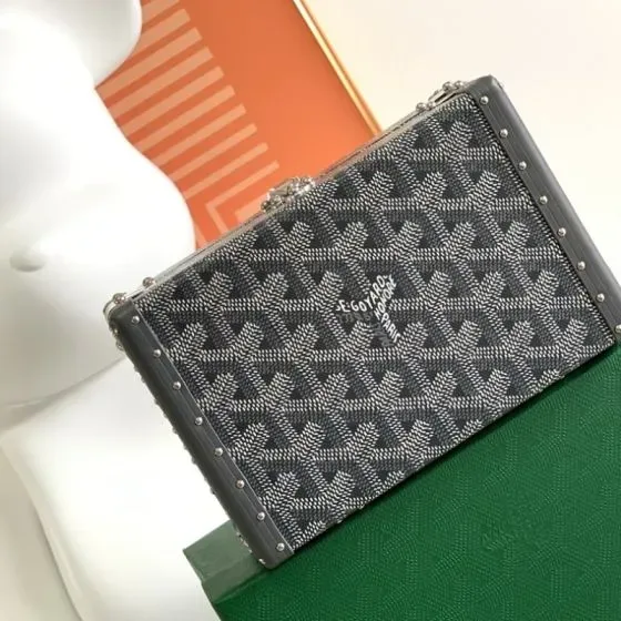 Goyard Minaudi re Trunk Grey Clutch