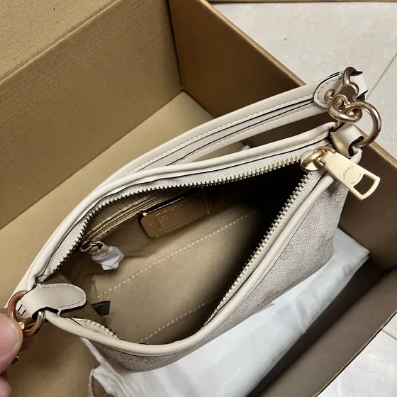 Coach White Shoulder Bag