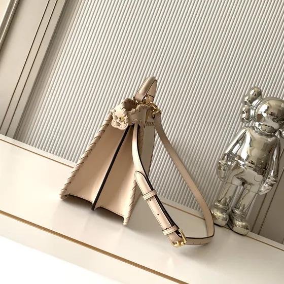 Fendi Peekaboo Iseeu Small Fargerik Tophåndtak