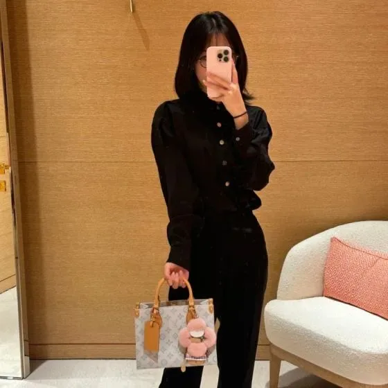 Louis Vuitton Onthego White Tote Bag