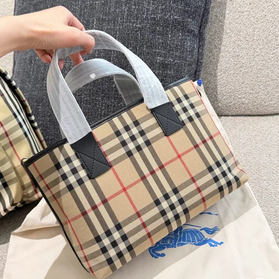 Burberry Vintage Check Crossbody Shopperveske Beige Shopperveske