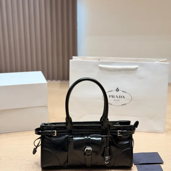 Prada Re-Edition 1979 Two-Bag Bovenhandgreep Zwart Bovenhandgreep
