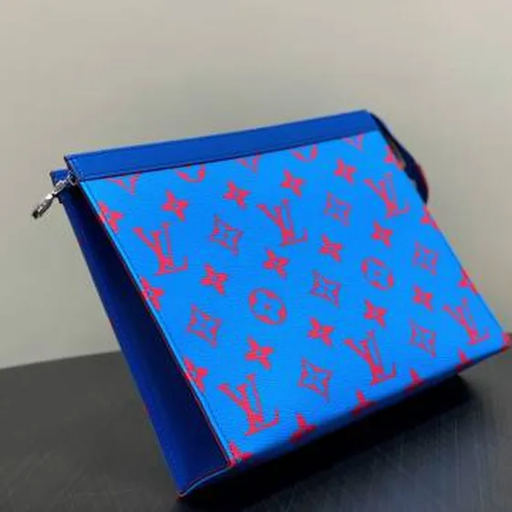 Louis Vuitton M14692 Blue Monogram Glow 27 x 21 x 6 cm casual