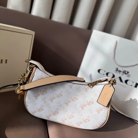 Coach White Pink Shoulder Bag