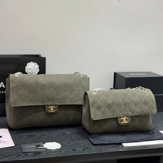 Chanel Classic Flap Marron Sac à rabat