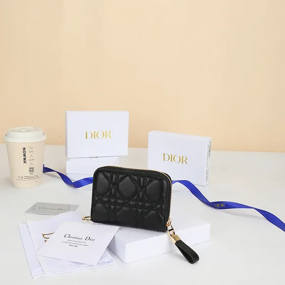 Dior Dior Caro Compact Zipped Wallet Hitam Wallet