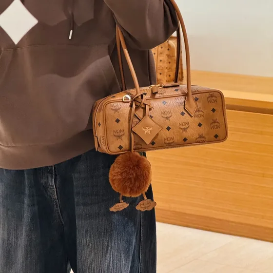 MCM Aren Boston Bag Cognac Sac épaule