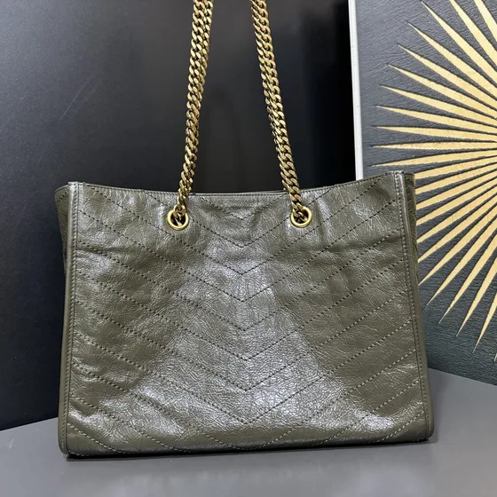YSL Cassandre Matelassé Chevron Quilted Crinkled Piel Chain T Olive Verde Bolso tote