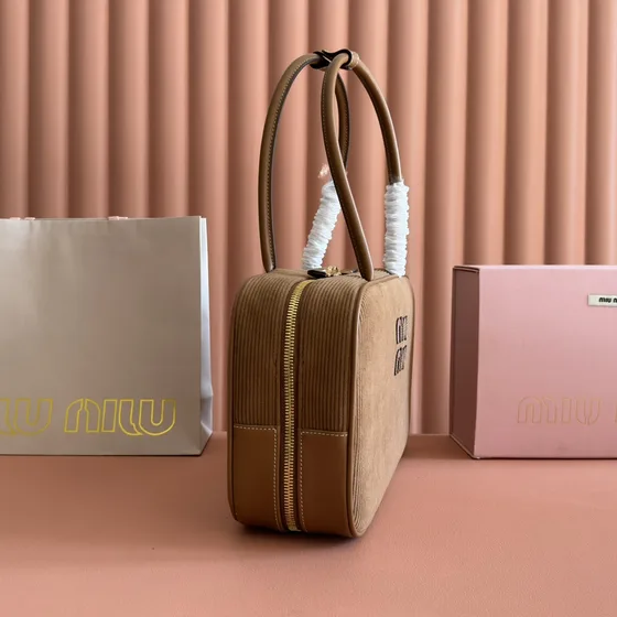 Miu Miu Corduroy Alça superior Pasta Bag Marrom Alça superior