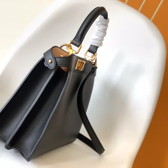 Fendi Peekaboo Iseeu Medium Black Top Handle