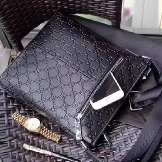 Gucci messenger Svart Guccissima 24x27x6cm
