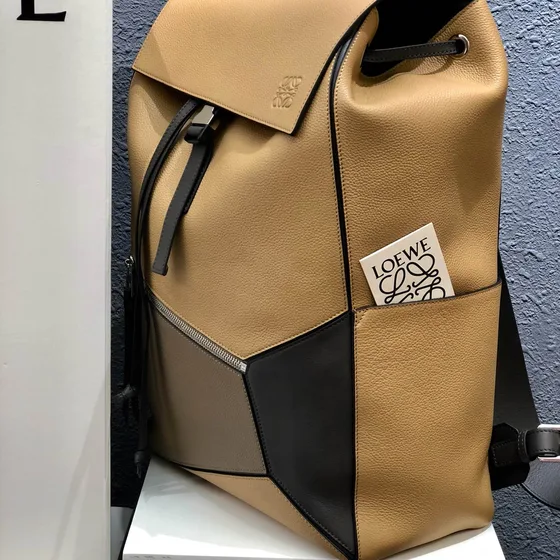 Loewe Puzzle Backpack Desert بيج/Dark رمادي/أسود Backpack
