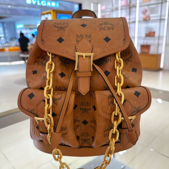 MCM Visetos Chain Backpack สีชมพู Backpack