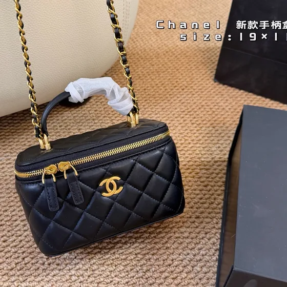 Chanel Верхняя ручка Vanity Case Чёрный 19cm Vanity