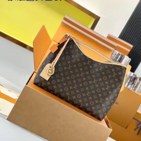Louis Vuitton Carryall Brown Hobo