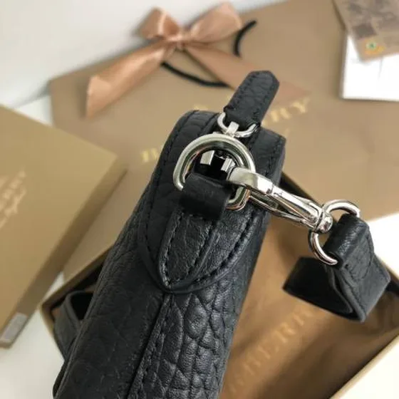 Burberry Zwart 25x14cm everyday