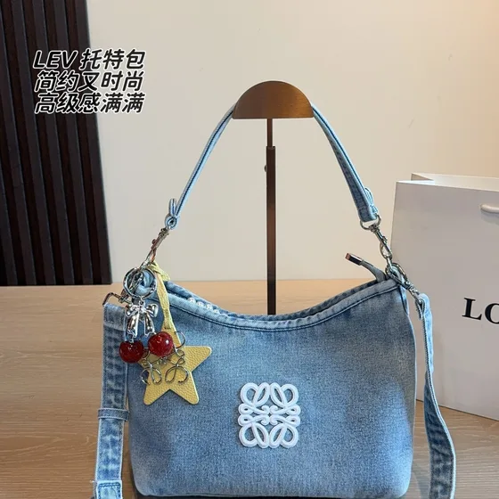 Loewe Lev Tote Bag Light Biru Tote Bag
