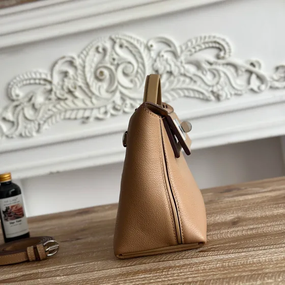 Hermes 24 24 Beige Top Handle