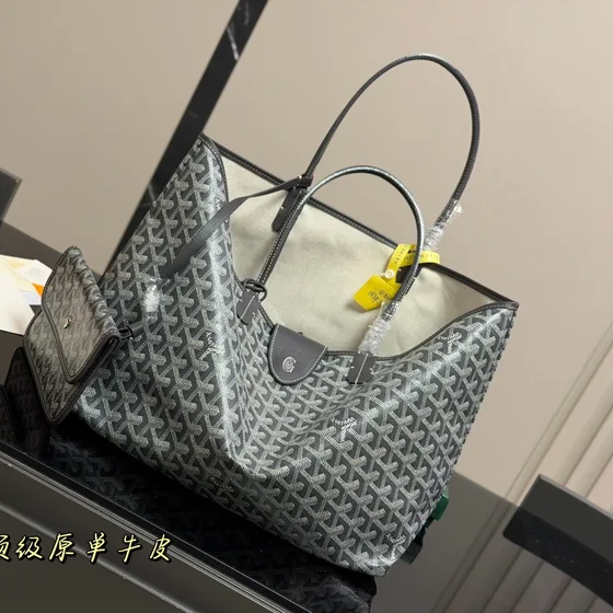 Goyard Saint Louis Grey Tote Bag