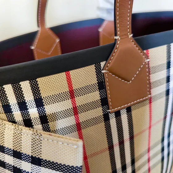 Burberry Vintage Check Medium Bolso tote Beige Check With Marrón Trim Bolso tote