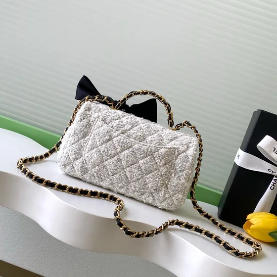 Chanel Alça superior Bolsa de aba With Ribbon Bow Gray/Preto Alça superior